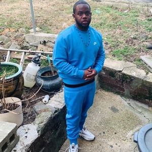 Meet your Posher, Steph